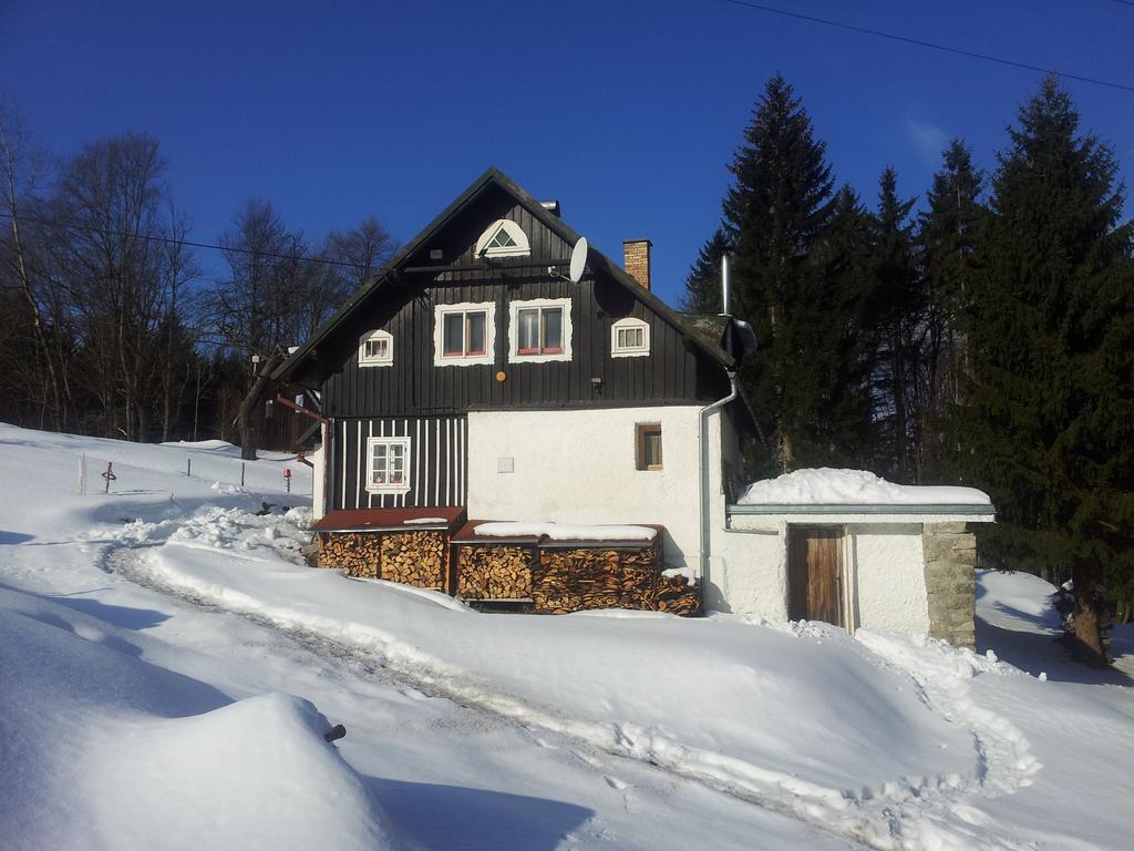 Na Slunecni Pohadkova Chaloupka Ve Sladke Dire Příchovice الغرفة الصورة