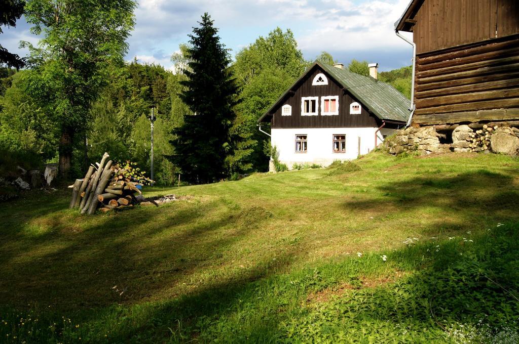 Na Slunecni Pohadkova Chaloupka Ve Sladke Dire Příchovice الغرفة الصورة